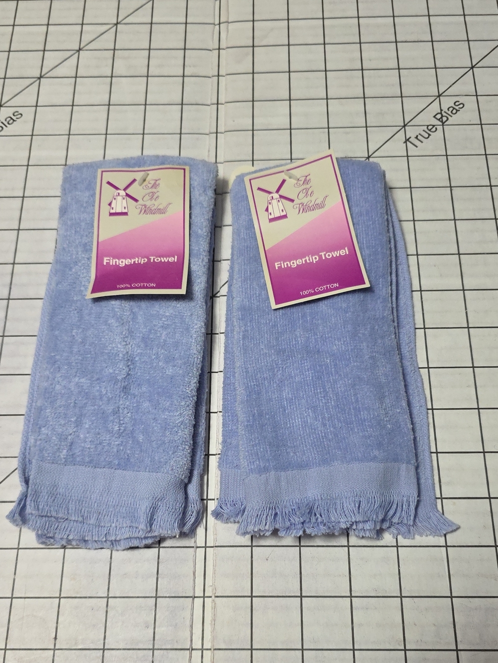 Soft Lilac Fingertip Towels by - Set of 2, NWT